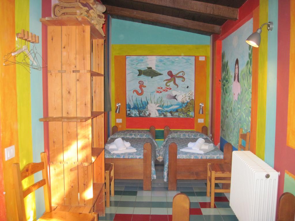 Libera Universita Di Alcatraz Guest House Morleschio Bilik gambar