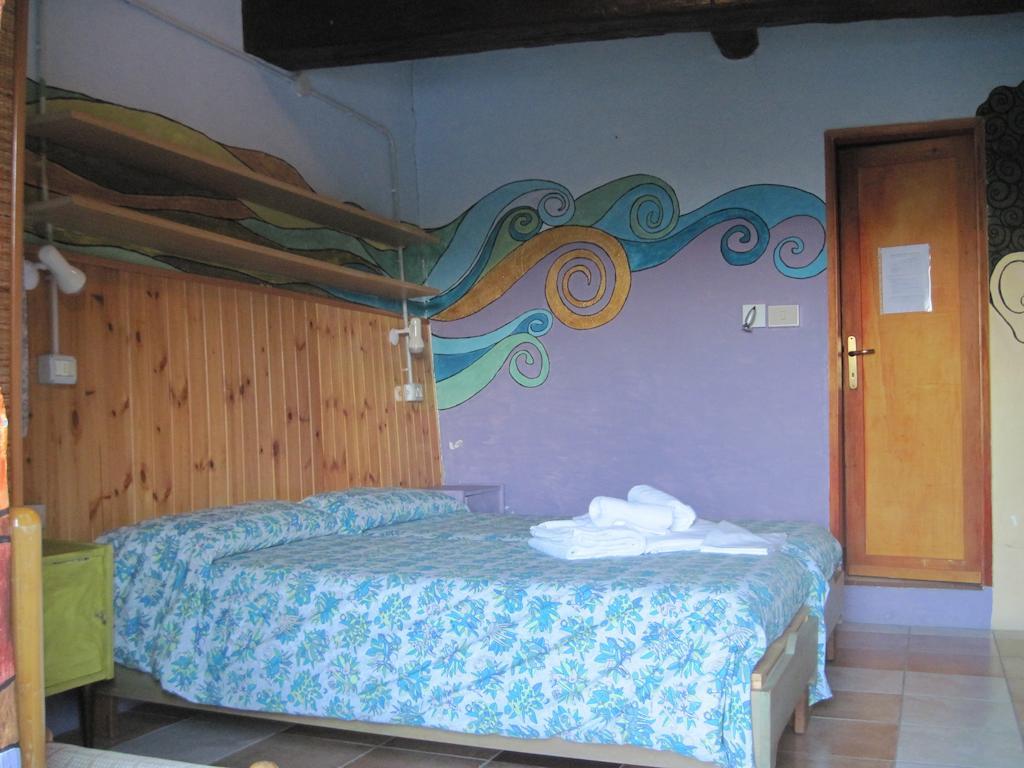 Libera Universita Di Alcatraz Guest House Morleschio Bilik gambar